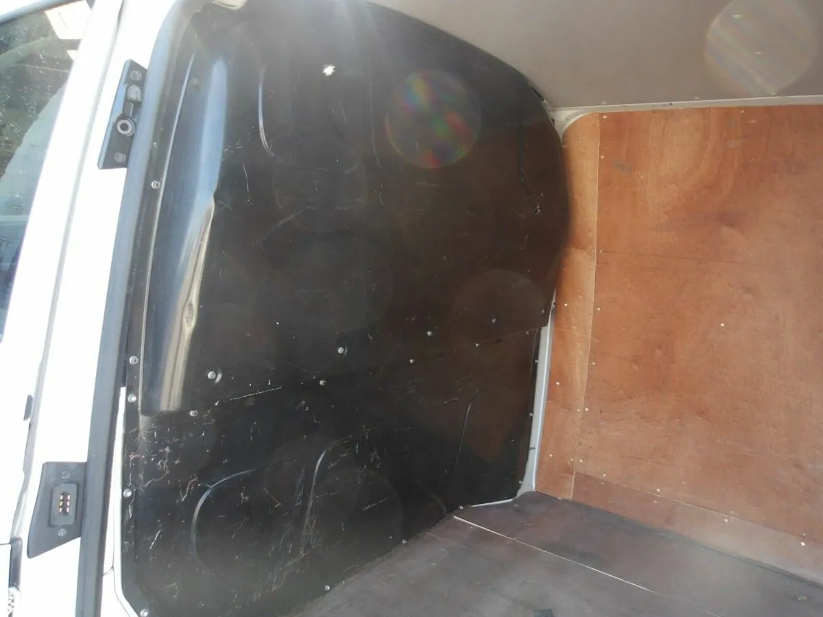 Volkswagen Transporter T6 PVL LWB 2.0TDI 102BHP DD - Image 4