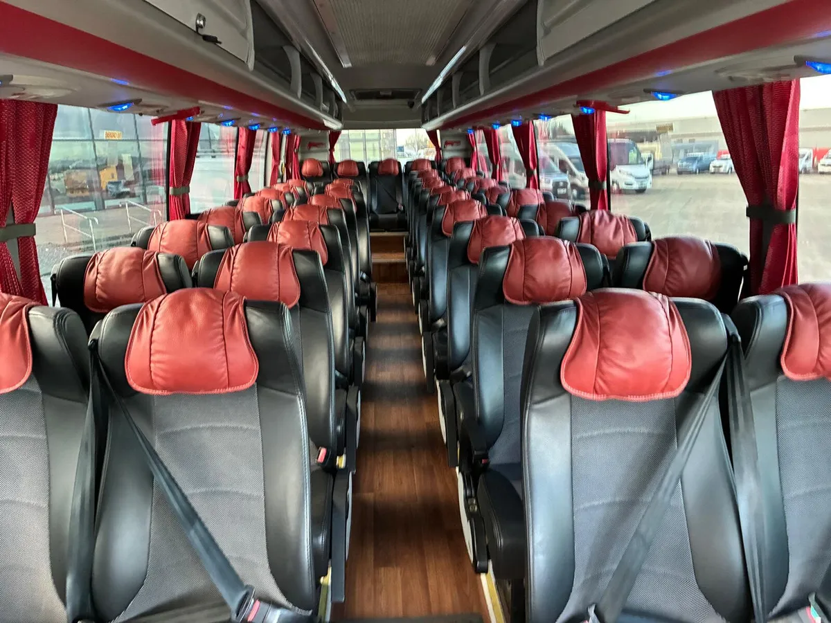 2022 Higer Super 9 39+G - Image 4