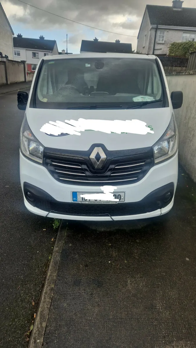 Renault traffics for breaking - Image 1