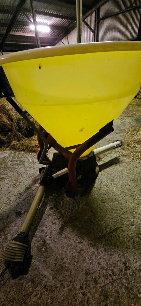 Cosmo 450 Fert spreader - Image 1