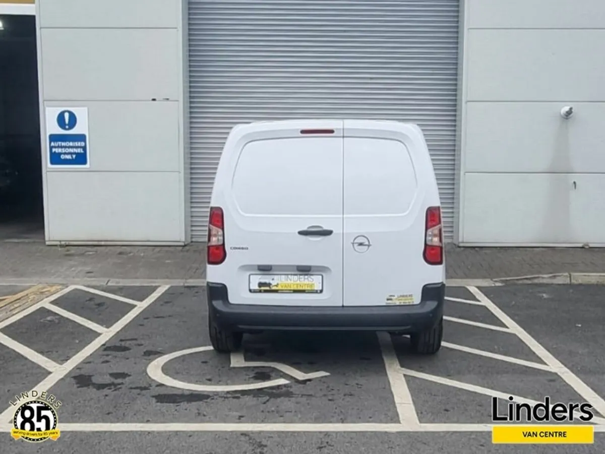 Opel Combo MWB 261 5 YEAR WARRANTY - Image 3