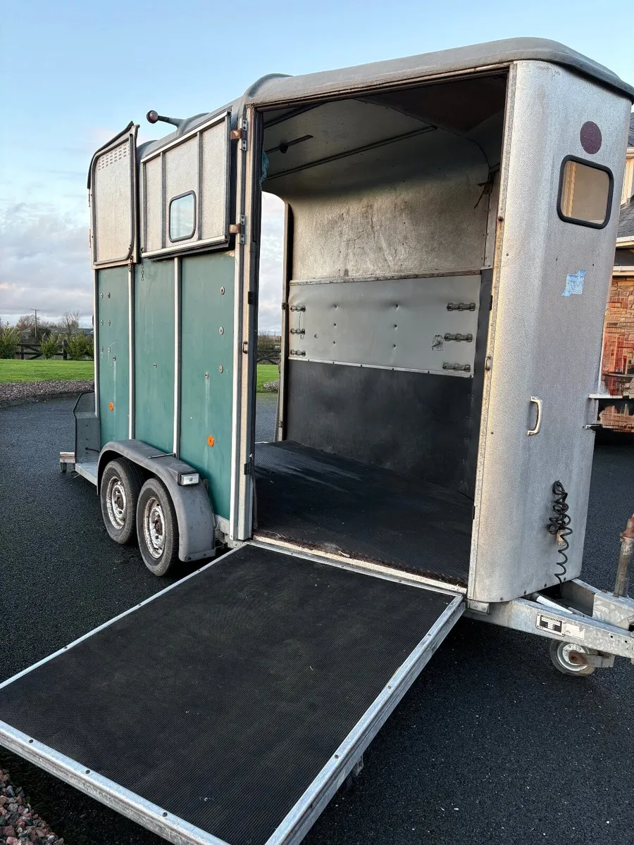 Horse Box - Image 2