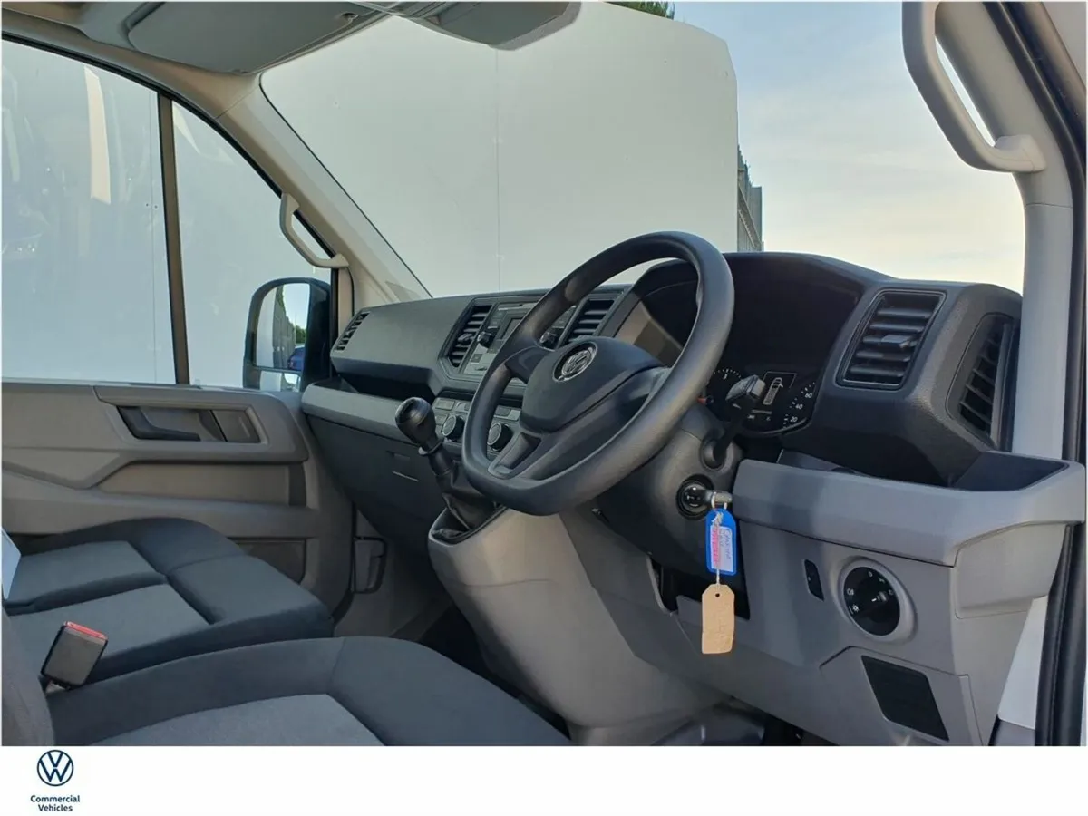Volkswagen Crafter CRAFTER CRAFTER 30 MWB 140BHP - Image 2