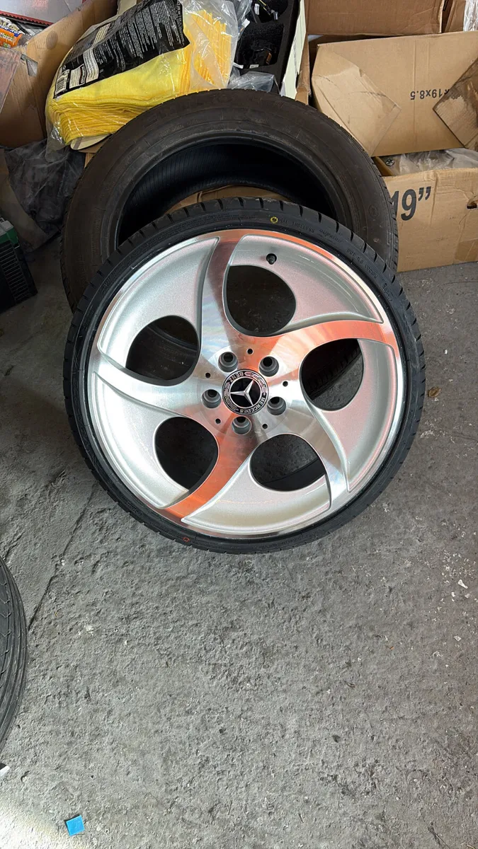 Alphard Style Alloys - Image 1