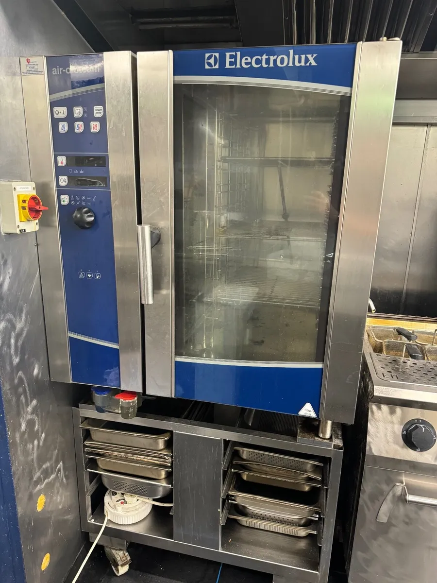 Kitchen equipment - Image 1