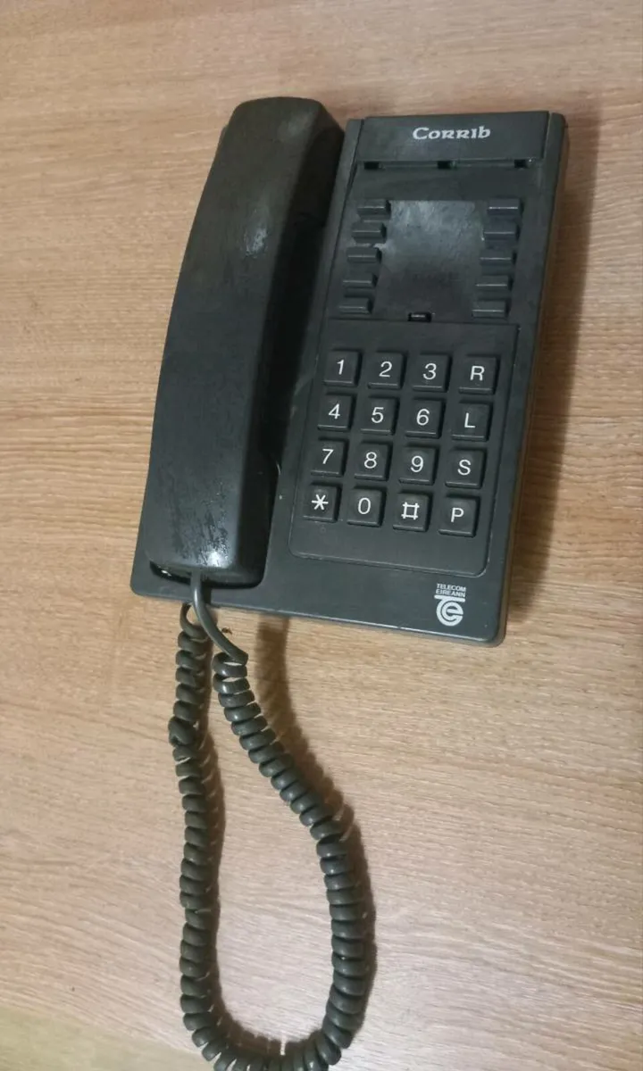 Art deco telephones. - Image 1