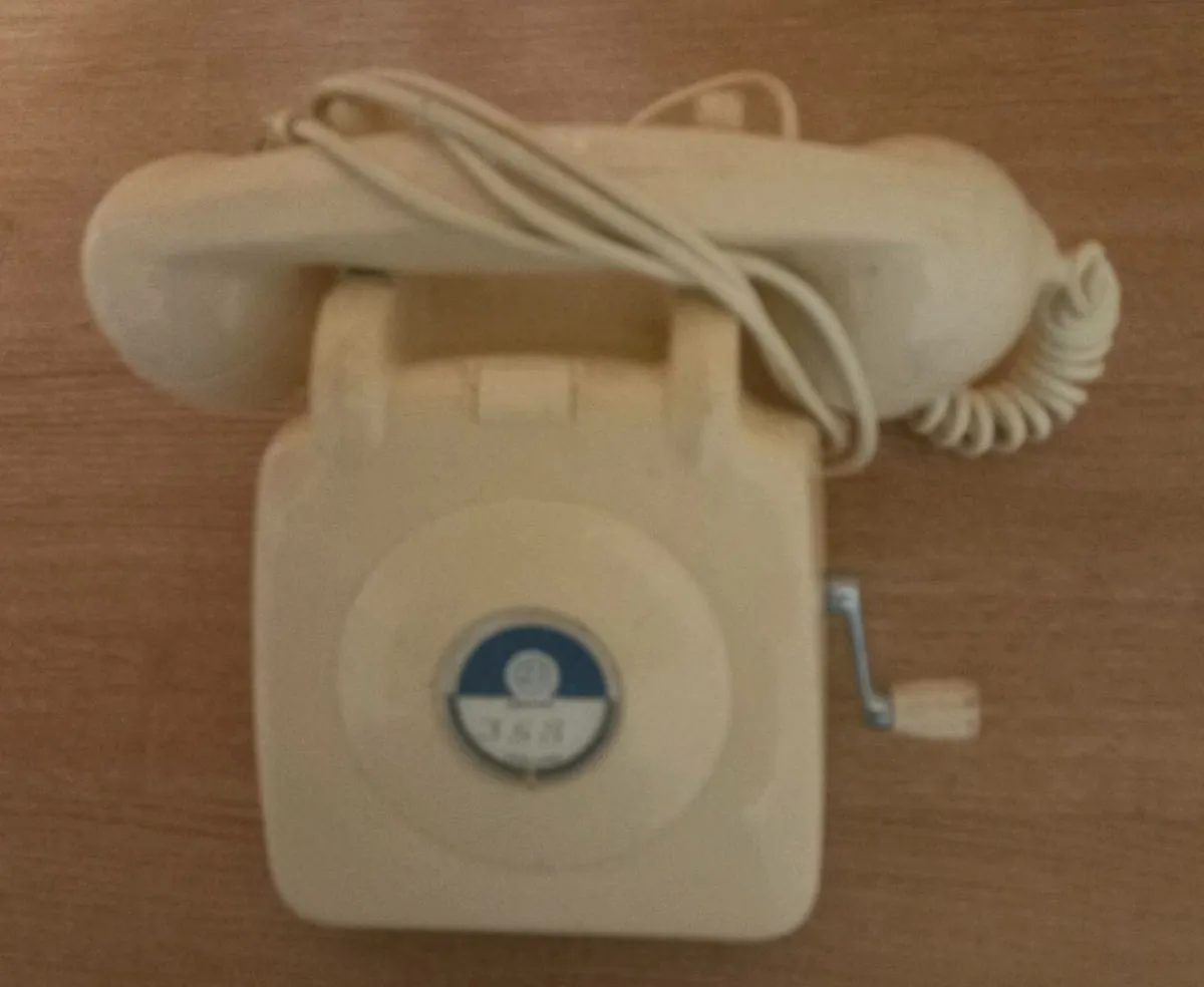 Art deco telephones. - Image 4