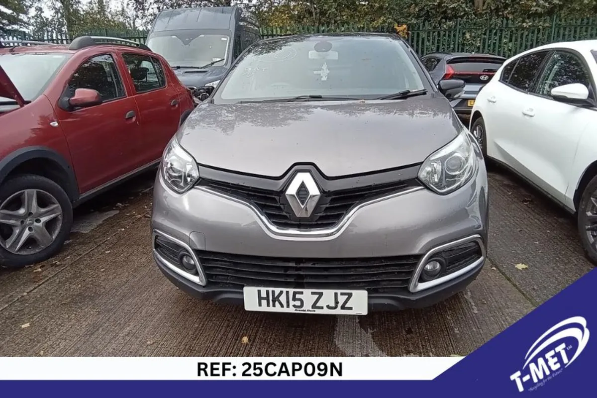 2015 RENAULT CAPTUR BREAKING FOR PARTS - Image 2
