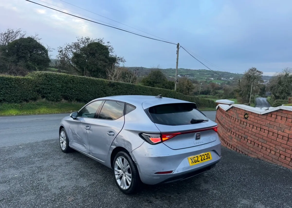 2022 Seat Leon - Image 4