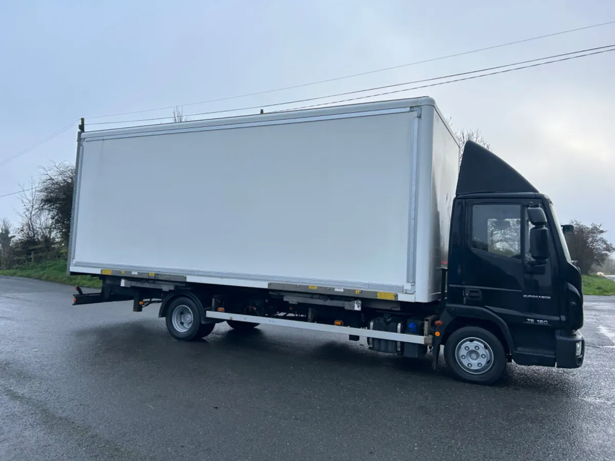 2019 iveco 7.5ton with 2 x demountable box - Image 4