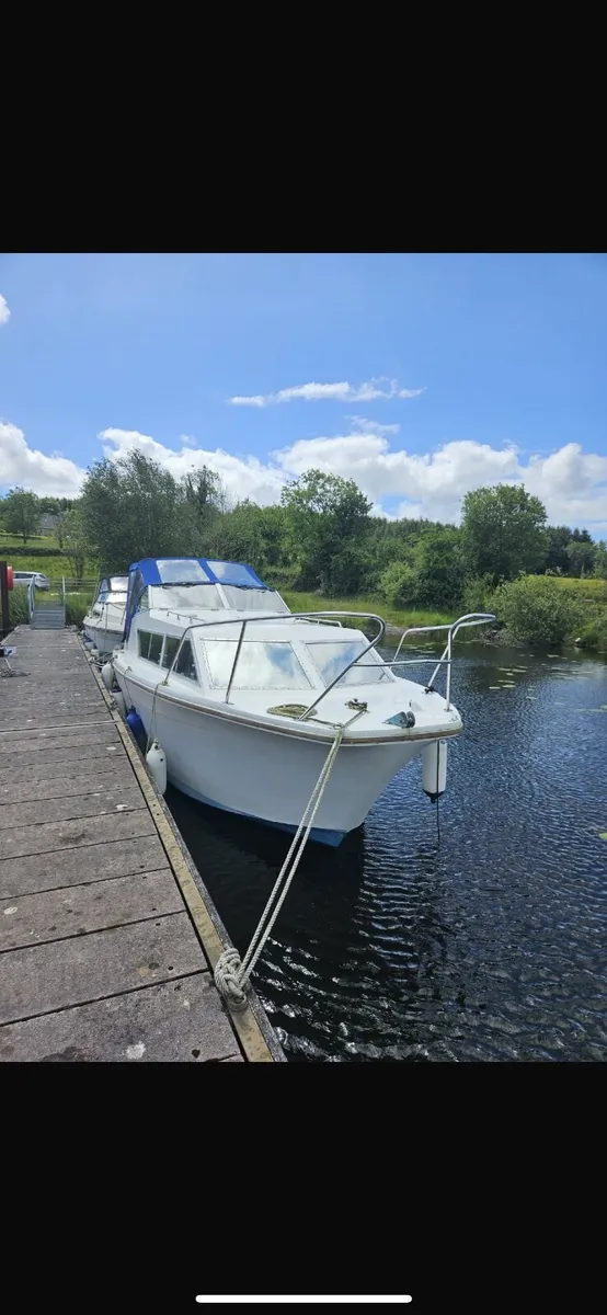 Boat Seamaster 813 - Image 1