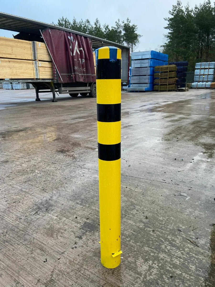 BOLLARDS x 1500mm high - Image 1