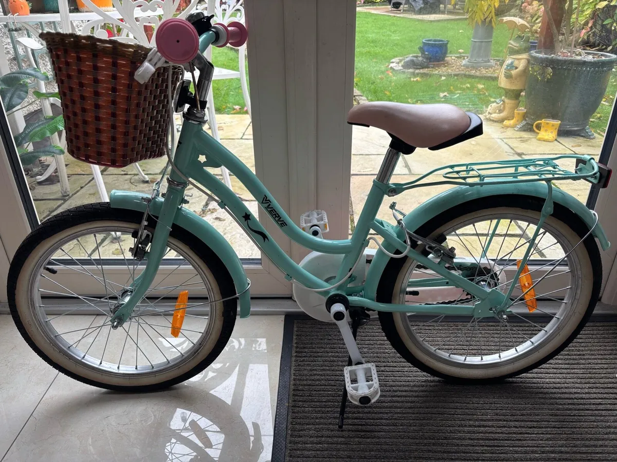 18 Inch Verve Star Bike with Basket Mint and Pink - Image 1