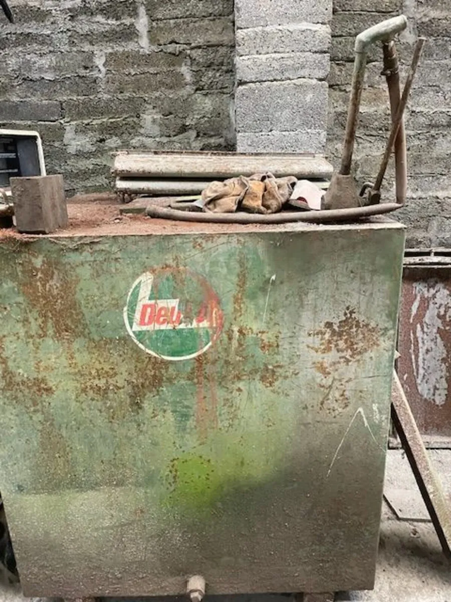 Shed Clearance -Crane Pumps  / Oil Tanks / Motors - Image 2