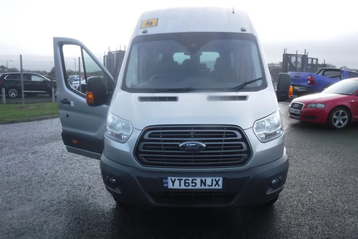 Ford Transit 2015 17 seat minibus 71161 miles. Exc - Image 3