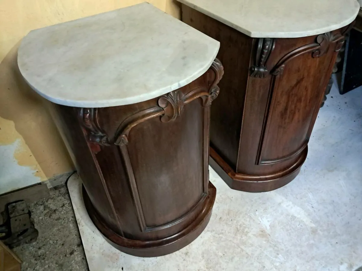 2 mahogany cabinets marble top - Image 3