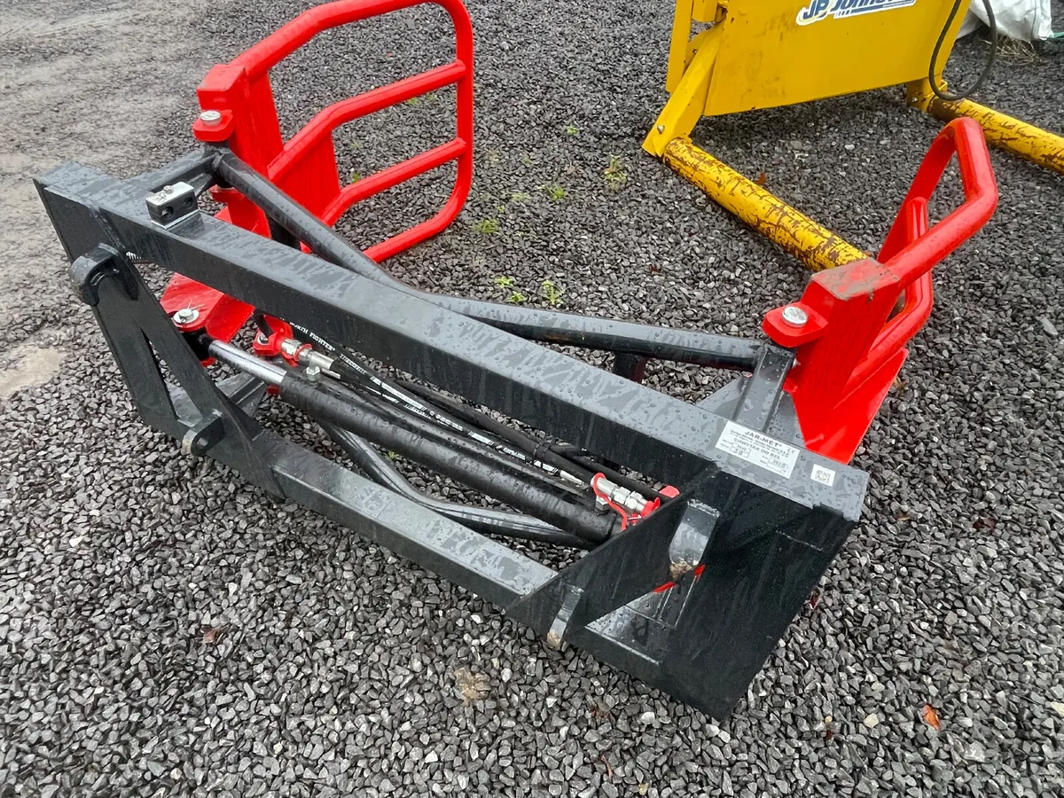 New jarmet bale squeeze - Image 3