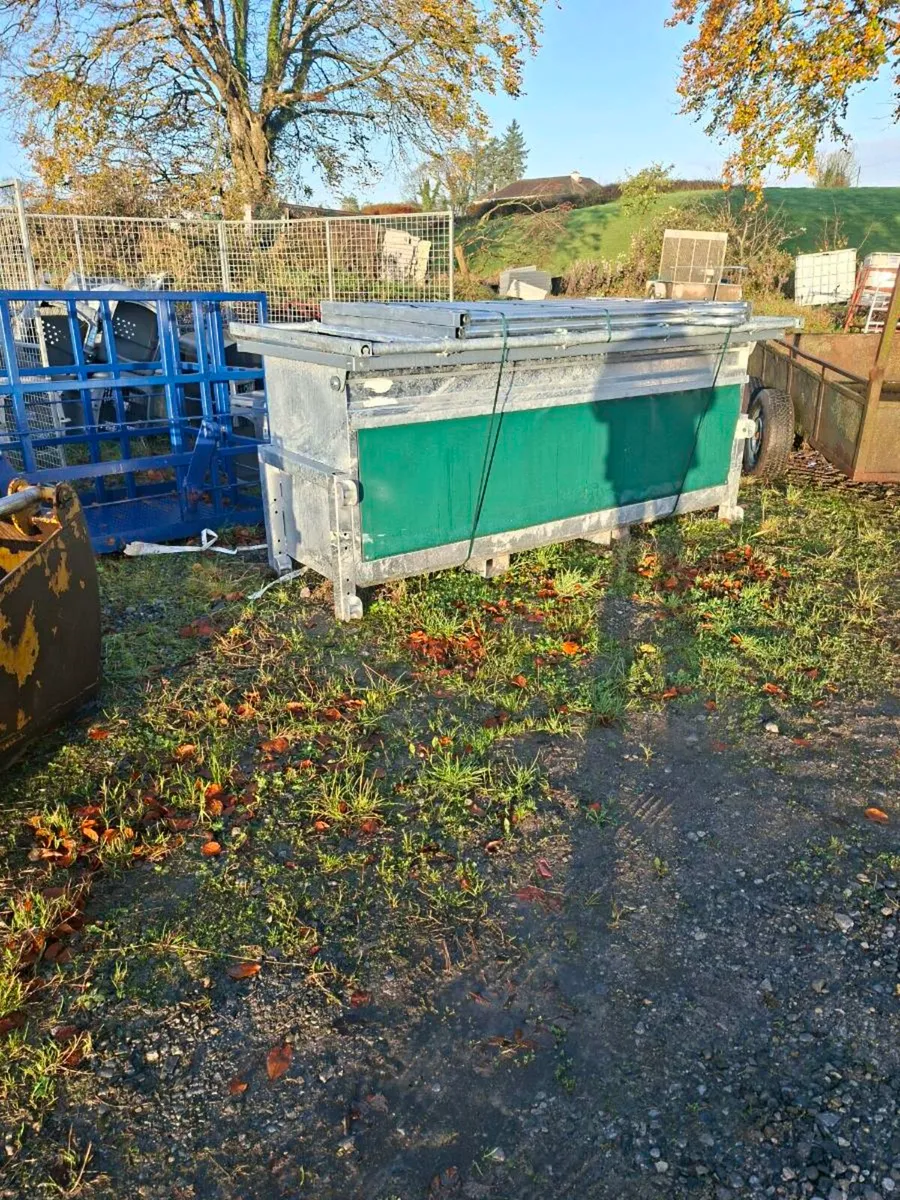 Calf Creep Feeder