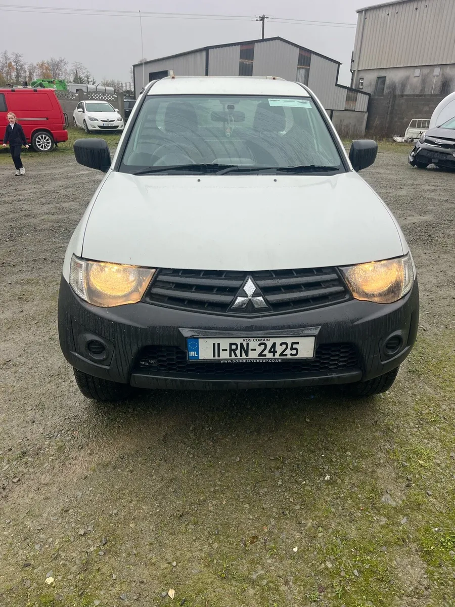 2011 Mitsubishi l200 *67000k miles* - Image 3