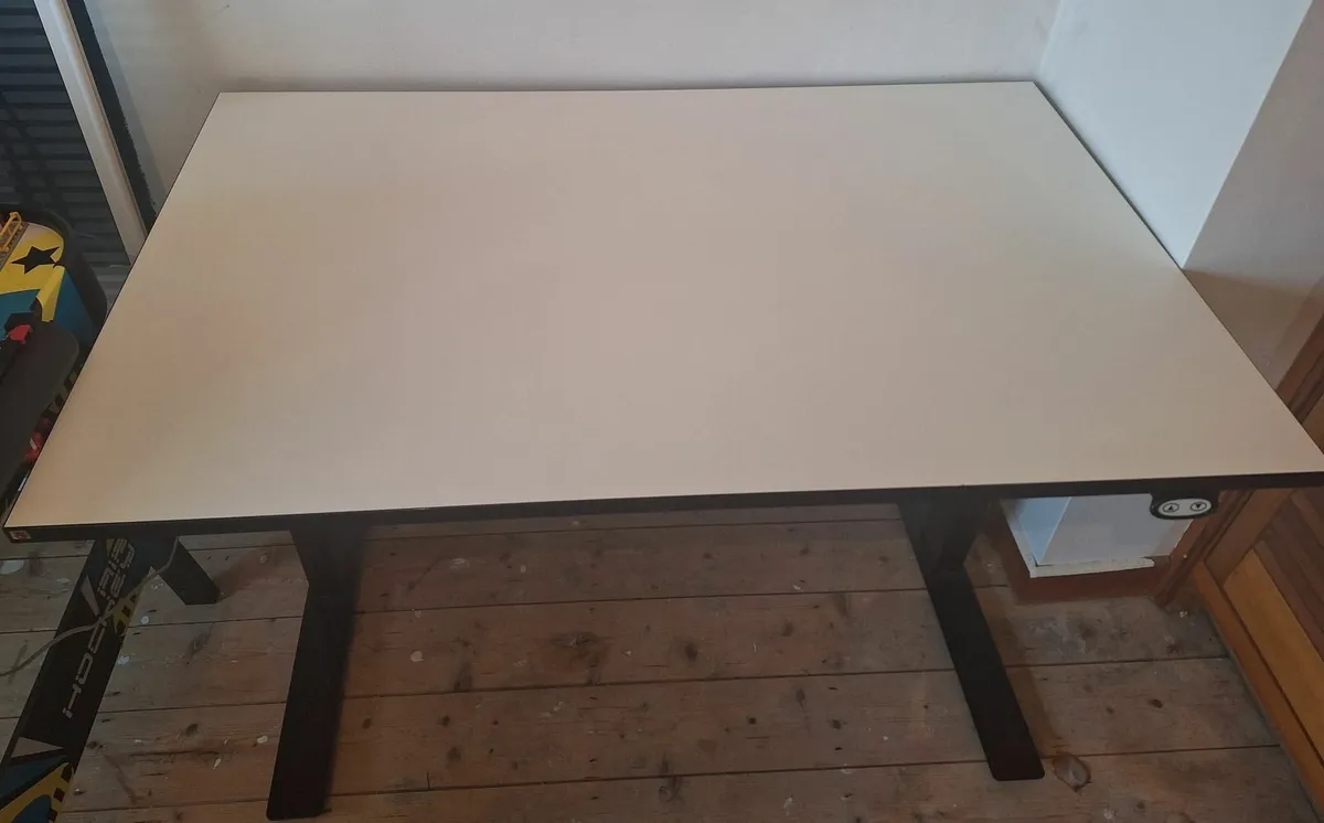 Sit/Stand Desk - Image 2