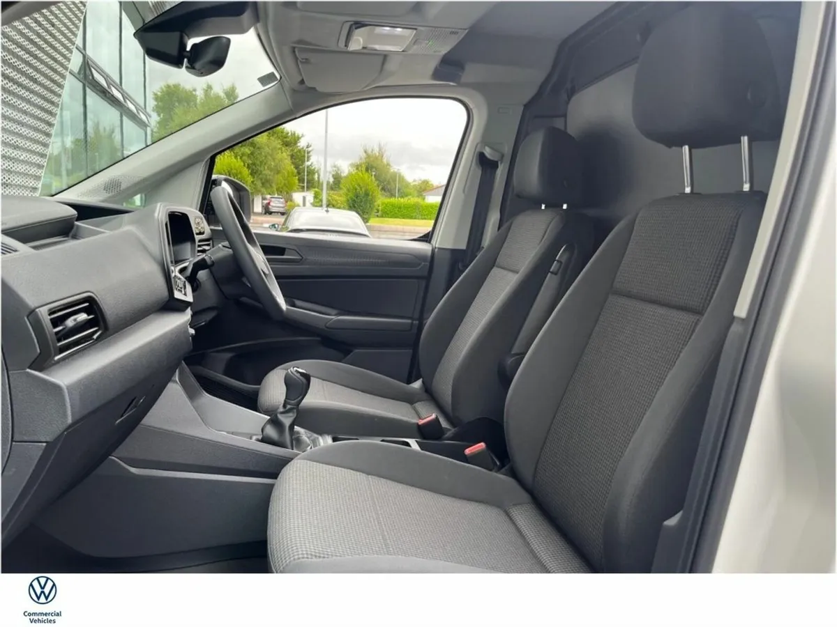 Volkswagen Caddy MAXI BUSINESS 102HP - Image 4