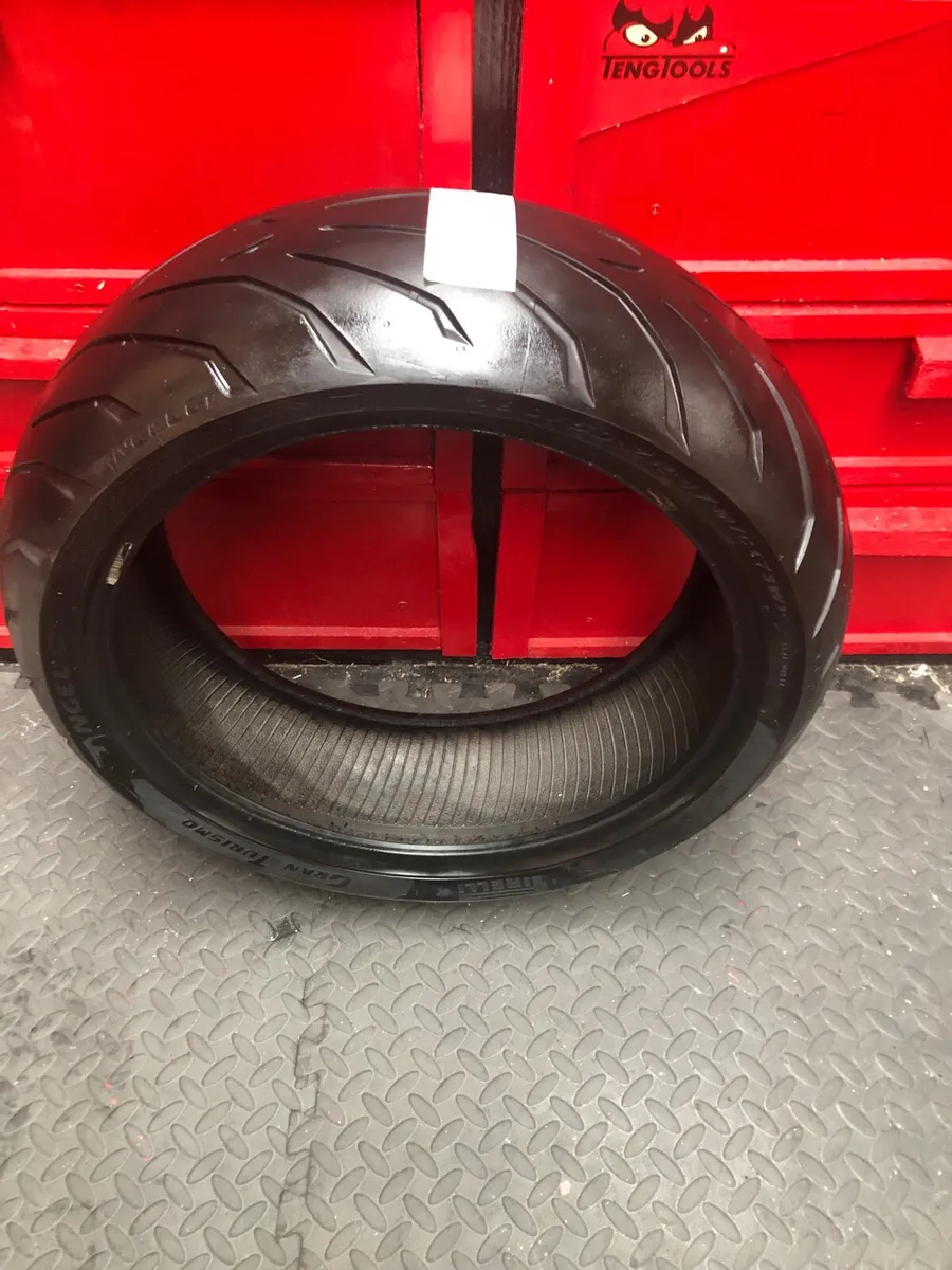 Tyres Pirelli 190/50-17 & Dunlop 180/55-17 - Image 4