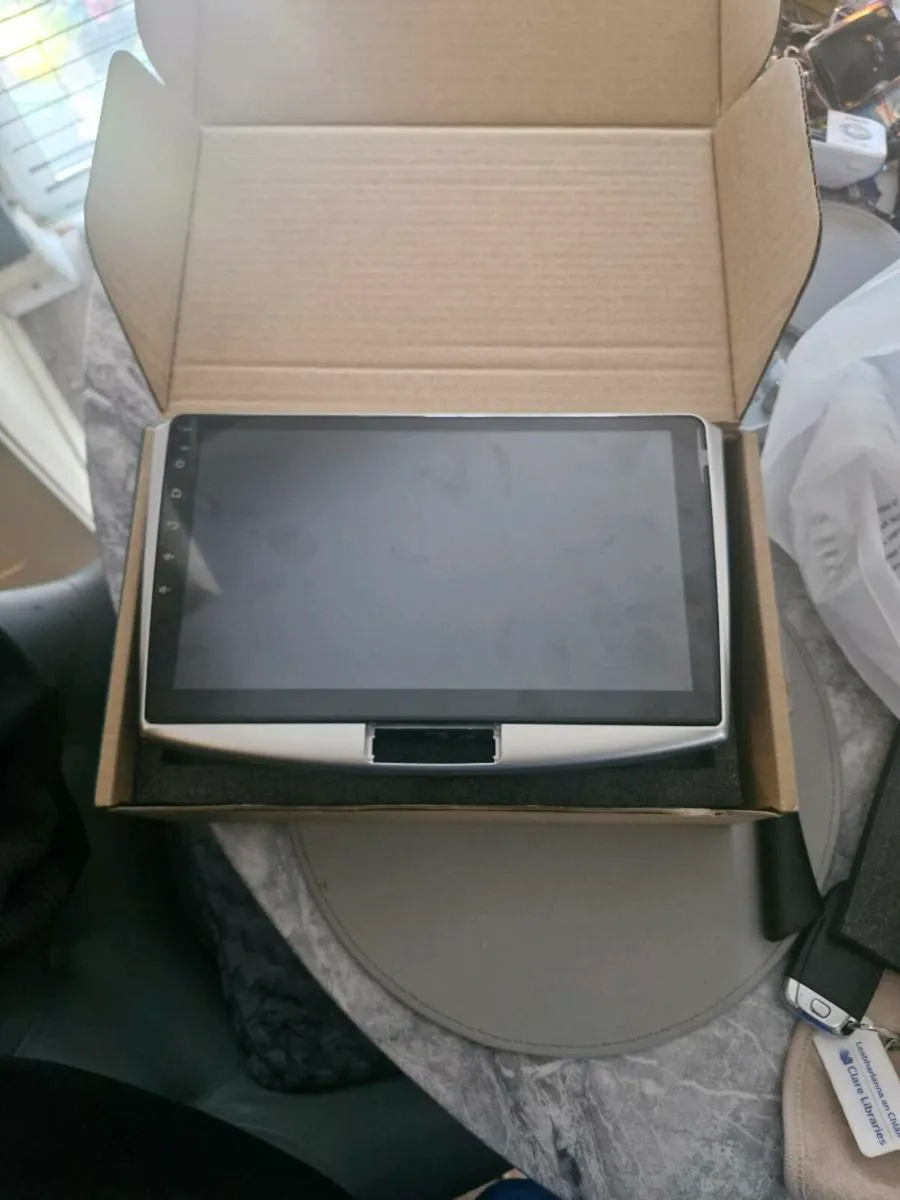 Avensis & passat touch screen brand new - Image 1