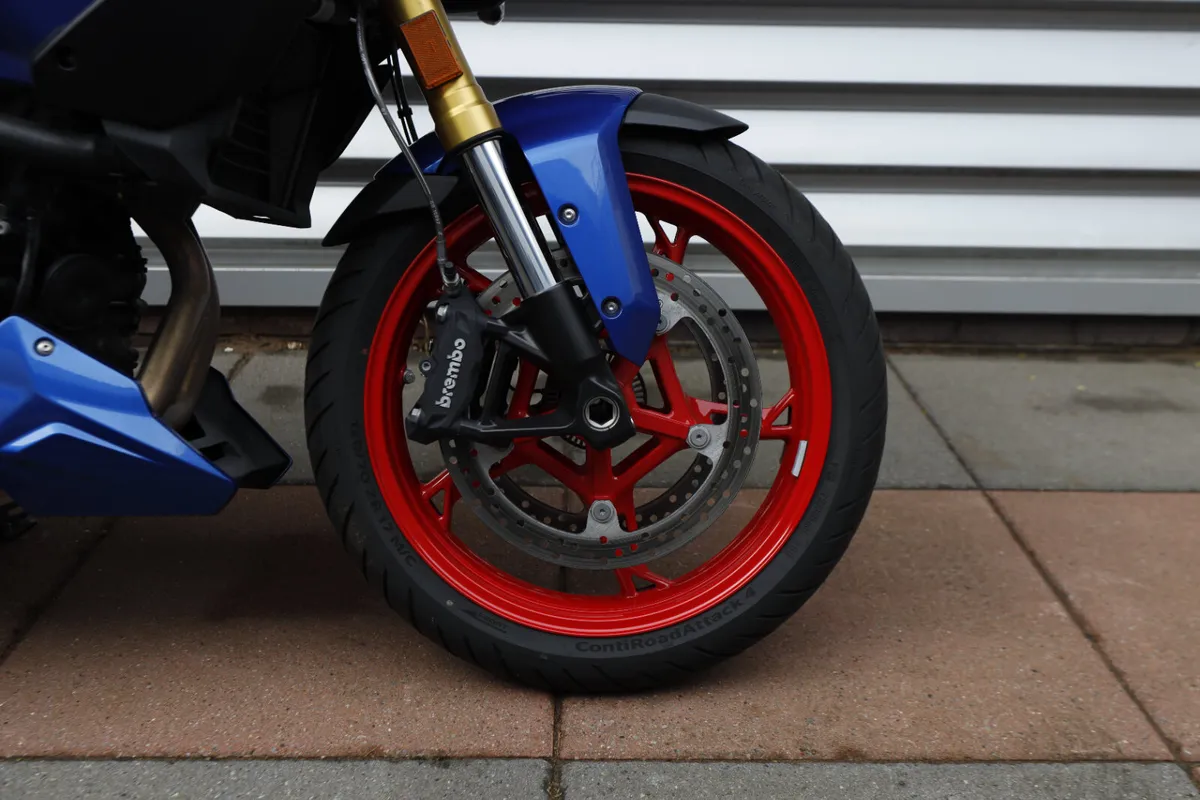 BMW F900 XR - Image 4