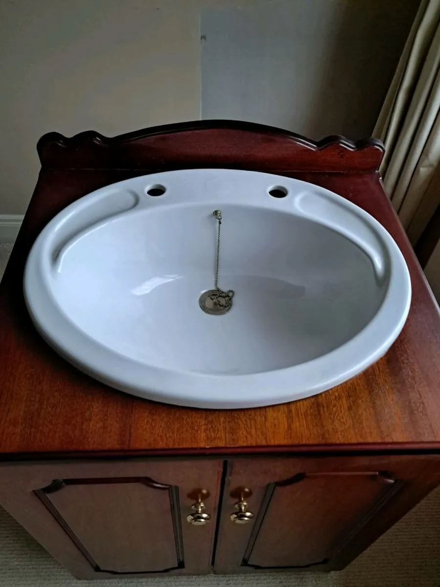 Mahogany Vanity Unit - Image 2