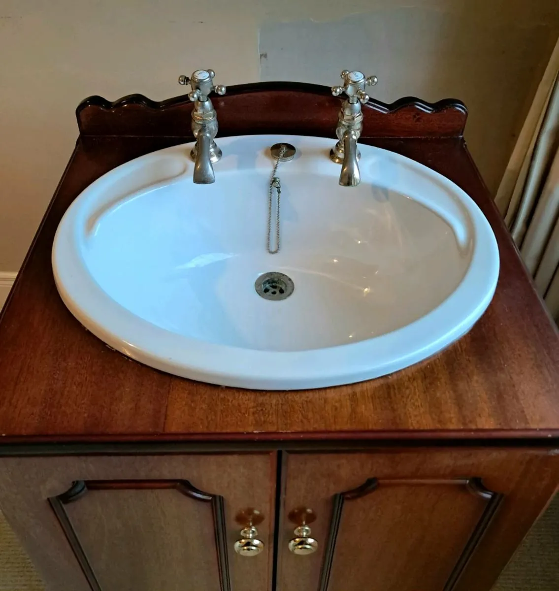 Mahogany Vanity Unit - Image 1