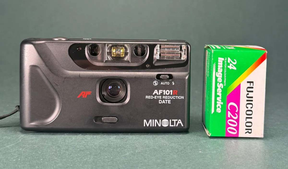 MINOLTA AF 101R POINT & SHOOT FILM CAMERA 35mm - Image 1