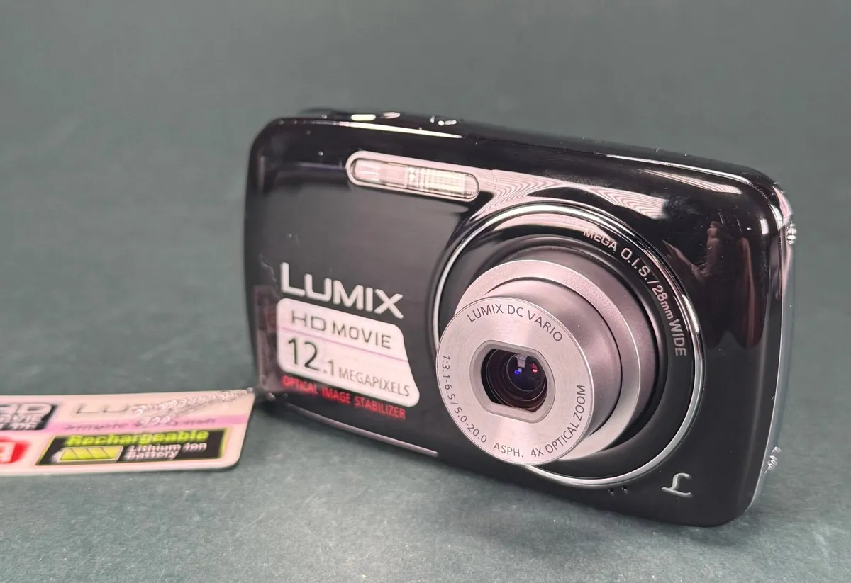 Panasonic Lumix DMC-S1 12.1 Mega Pixels Black - Image 2