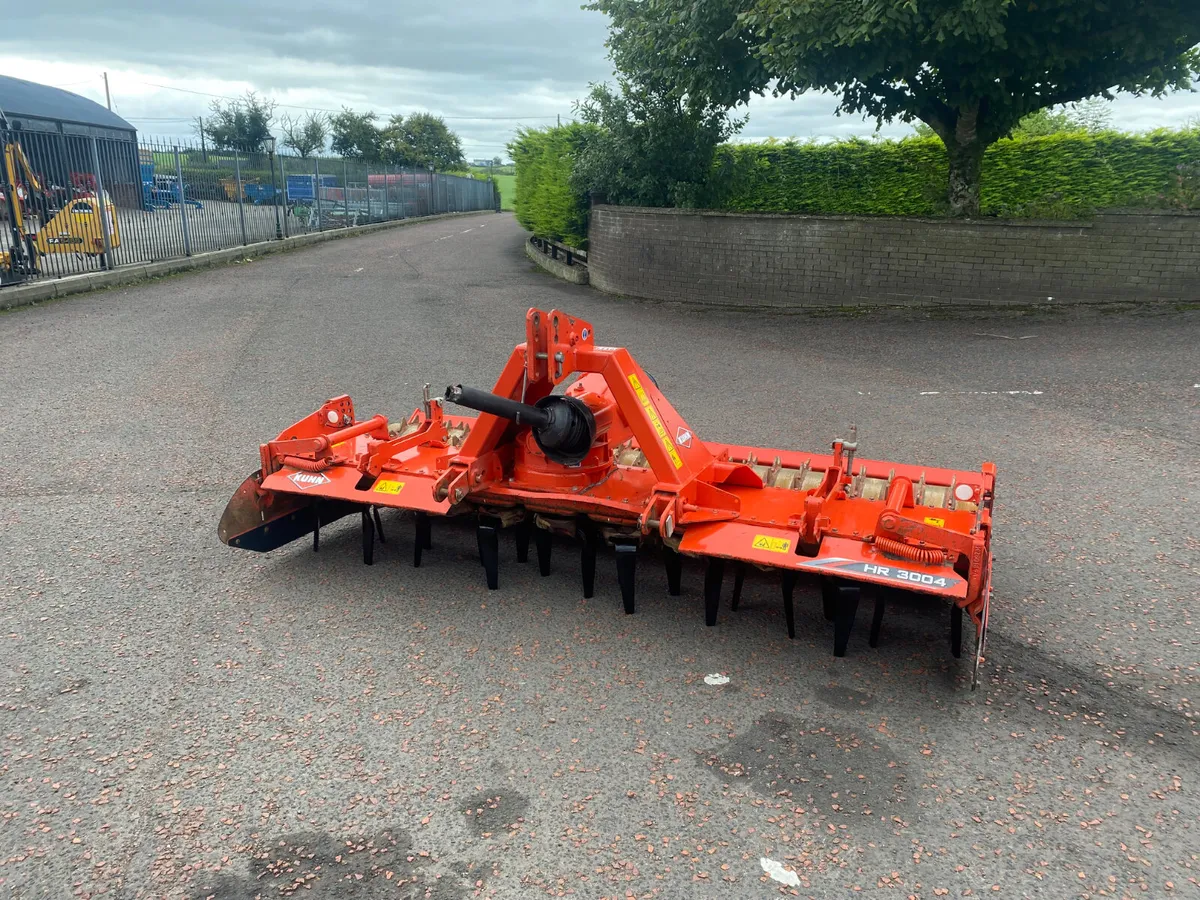 Kuhn HR3004D Power Harrow - Image 3