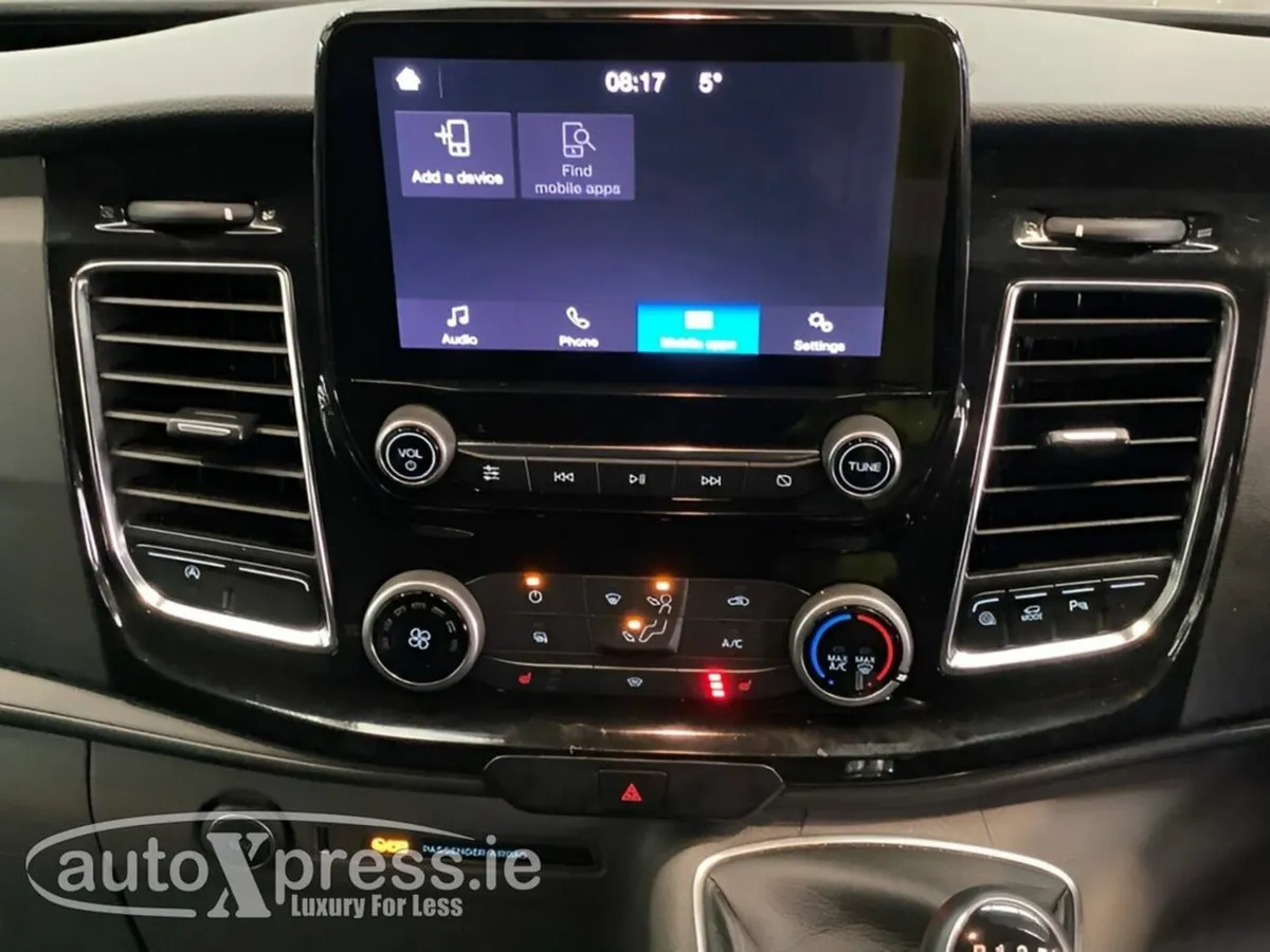 Ford Transit Custom 320 LIMITED P/V ECOBLUE €17995 - Image 4