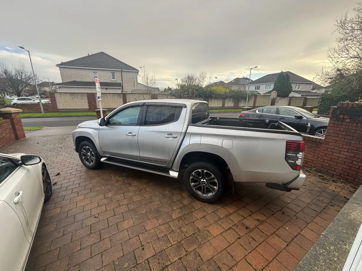 Mitsubishi L200 Barbarian X Auto - Image 4