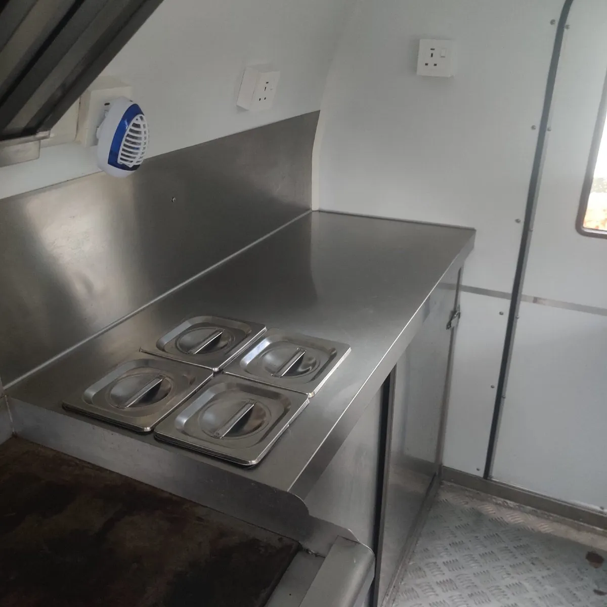 Food trailer for sale - Image 4