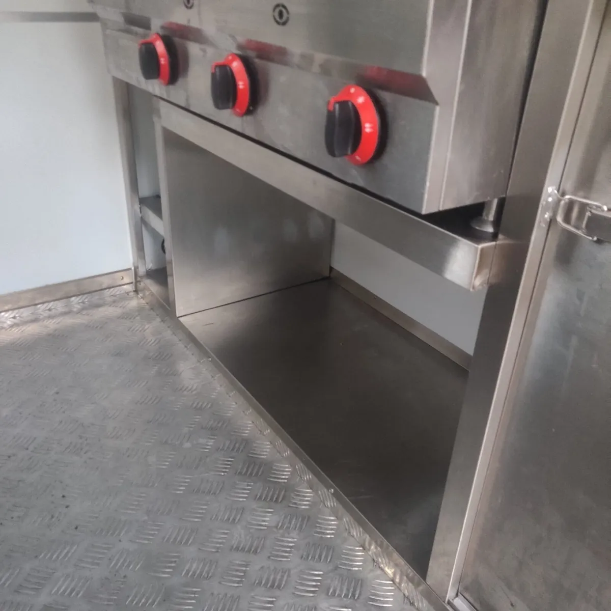 Food trailer for sale - Image 2