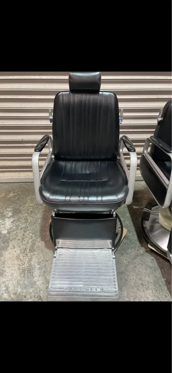 ELECTRIC BELMONT barber/optician/ chair - Image 4