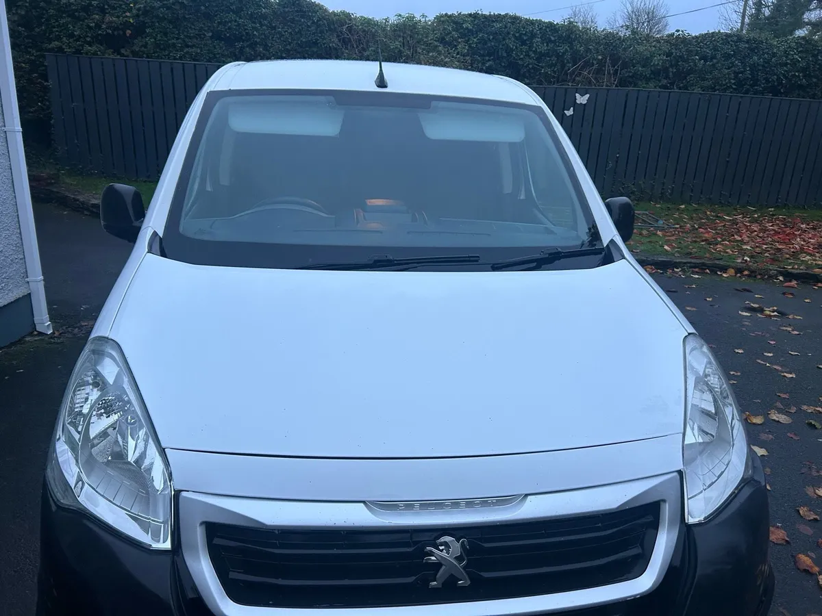 20/18Peugeot partner 1.6 100 bhp Vrt 250 - Image 4