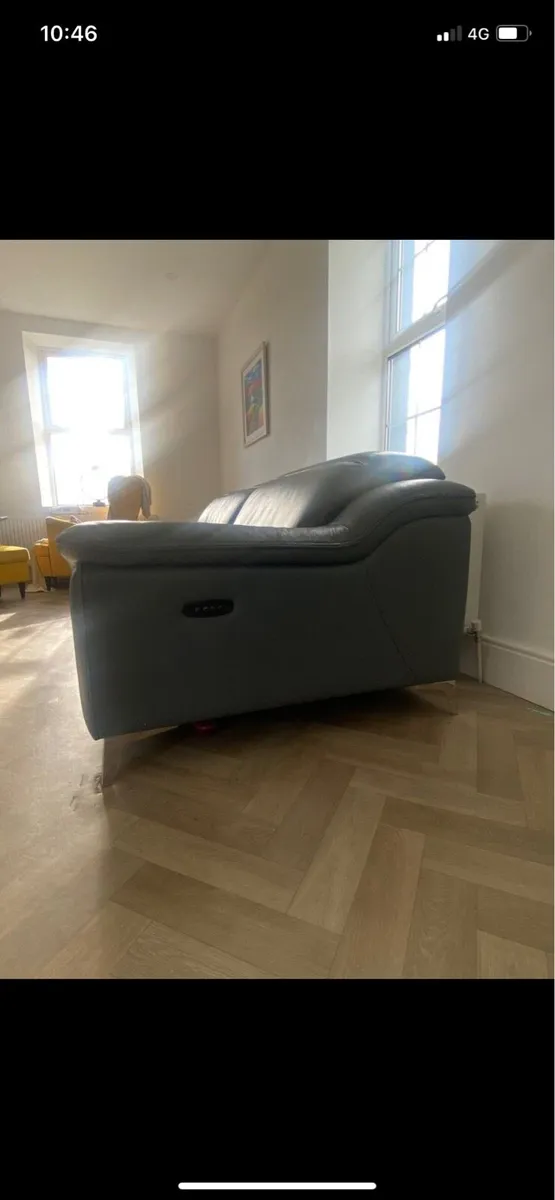 Ez Living Power Recliner - Image 4