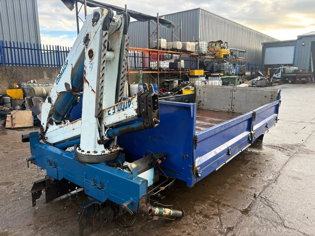 Tipping body & crane - Image 2