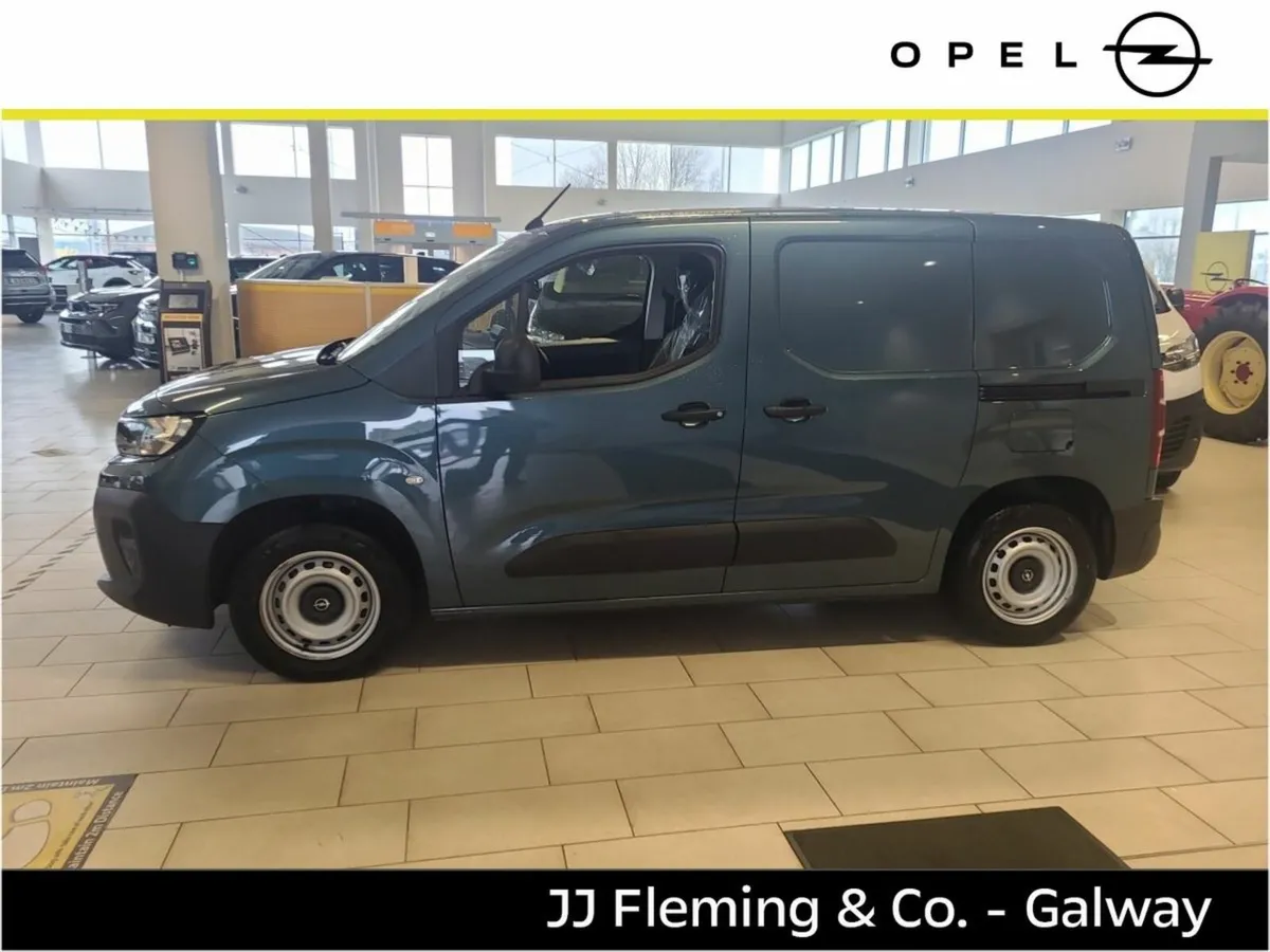 Opel Combo COMBO 19 KOMF L1H1-1.5 100BHP  D - Image 3