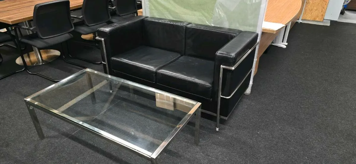 Korby 2 seater sofa 2nd hand.