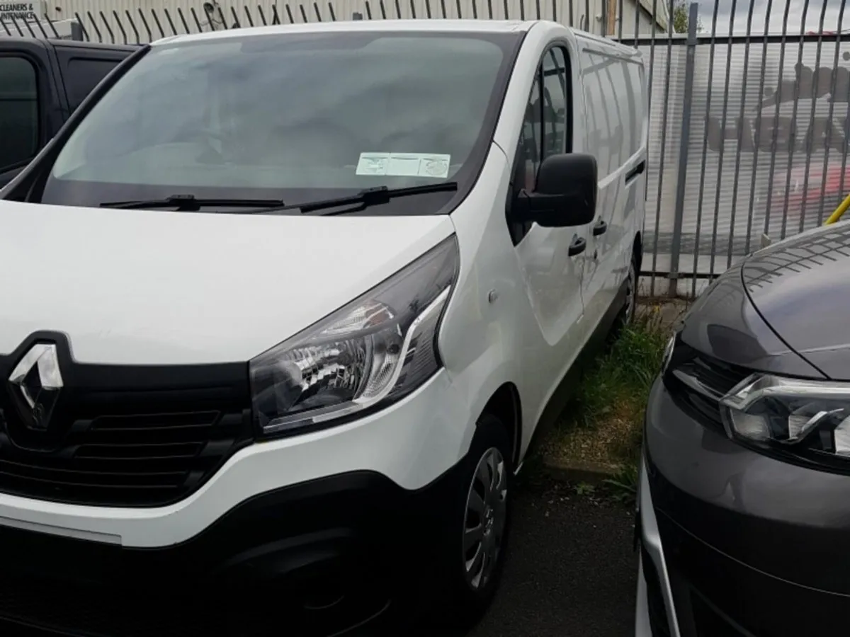 Renault Trafic LL29 BUSINESS - Image 2