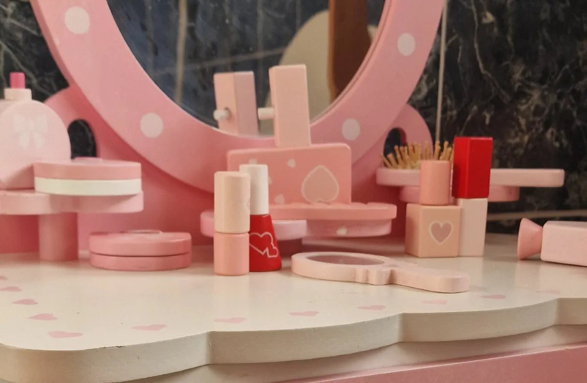 Dressing Table - Very good condition - Image 2