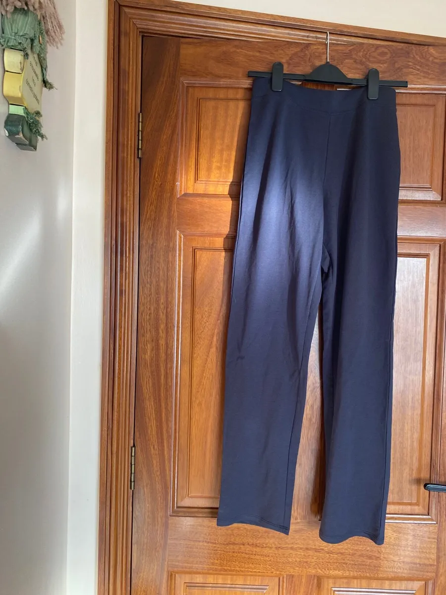 Ladies clothing - Image 1