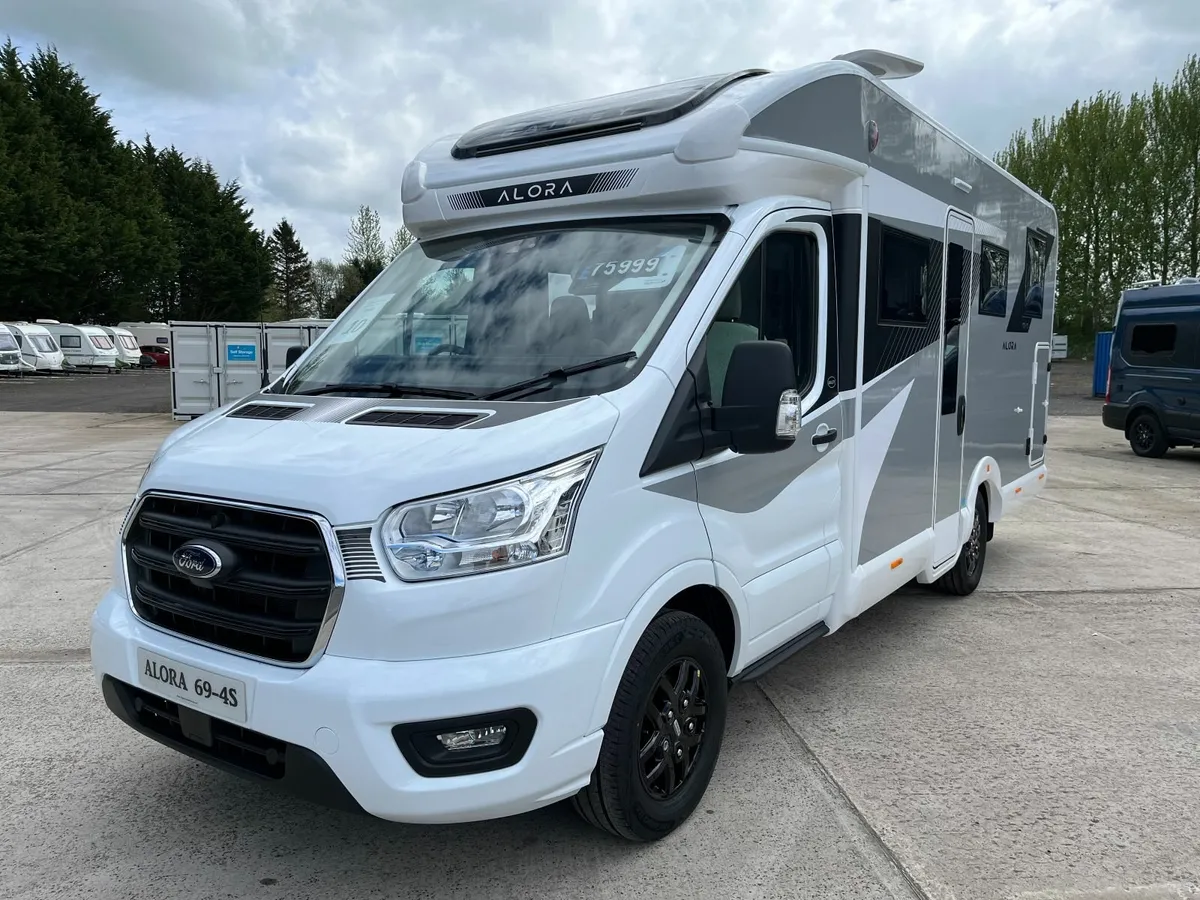 New Bailey Alora 69-4s - Image 1