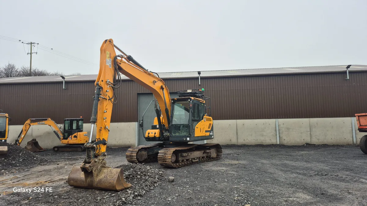 2021  Hyundi HX140LC - Image 2