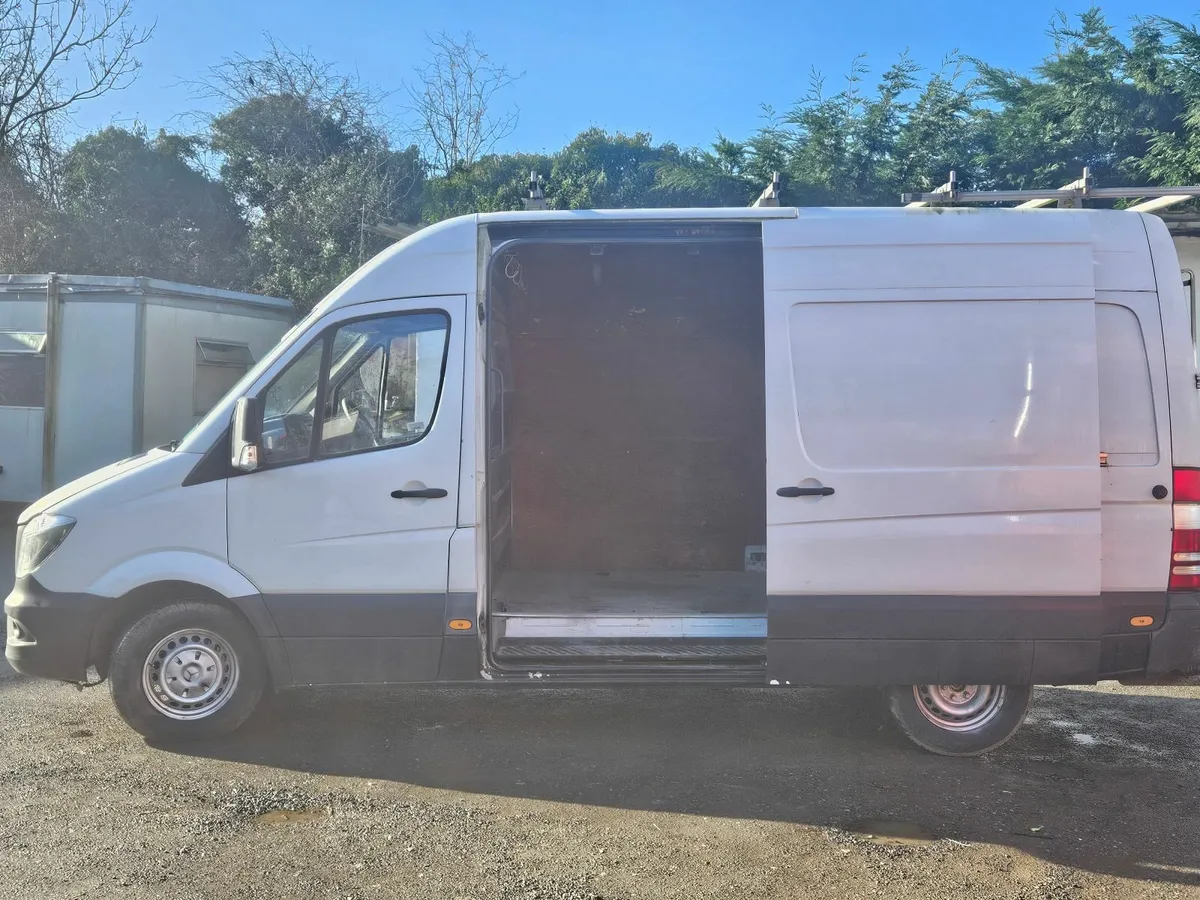 Mercedes-Benz Sprinter 2015 - Image 1
