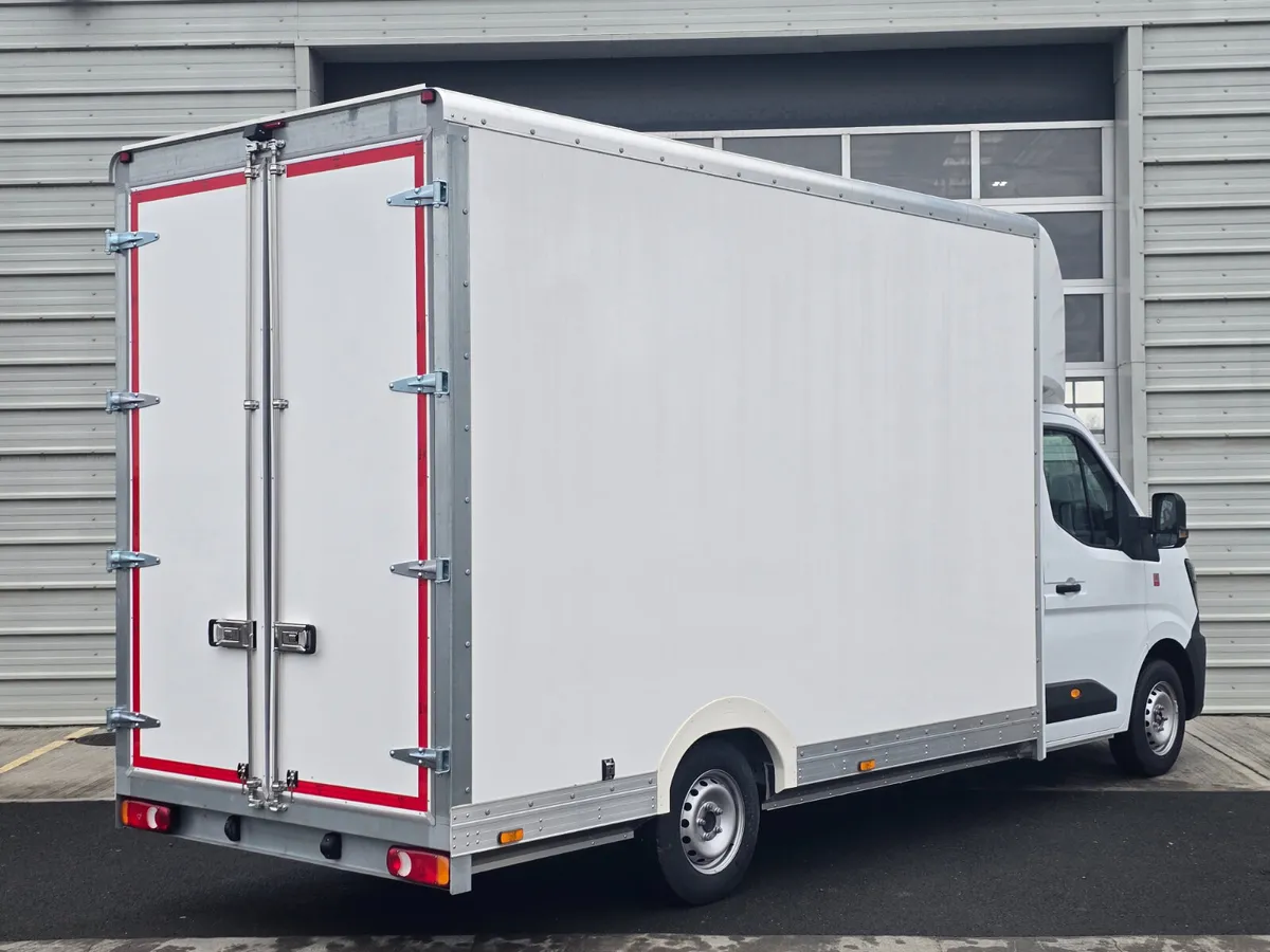 Renault Master Platform Cab 4.3 x 2.5 - Image 4